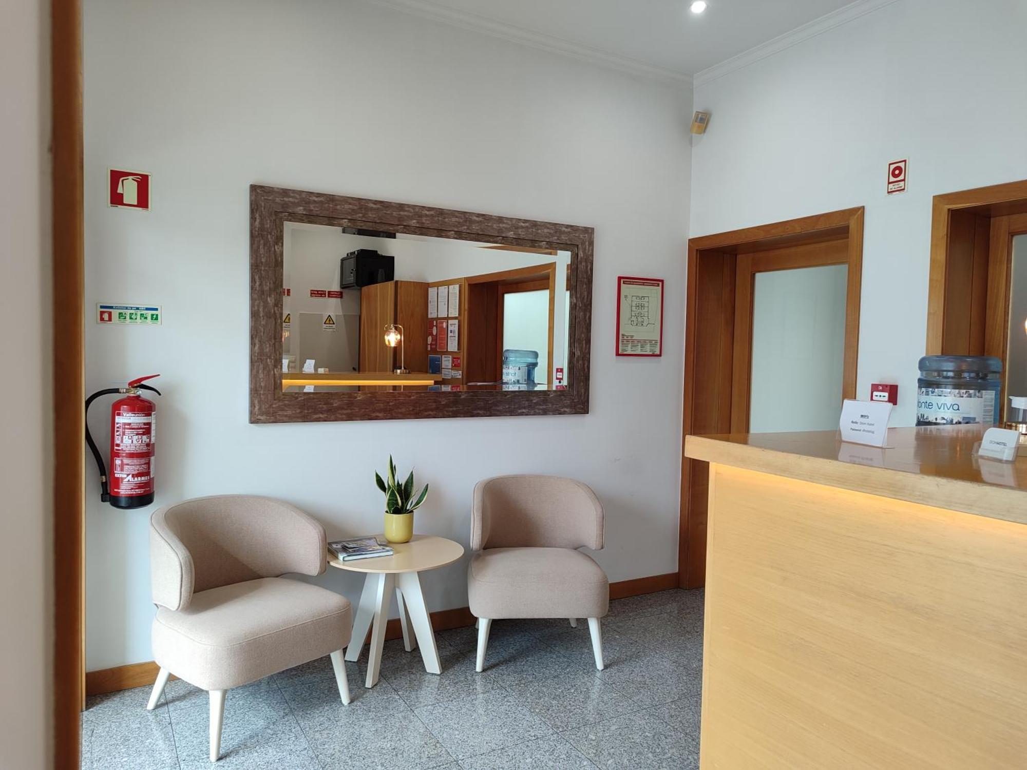 Dom Hotel Penafiel Exterior photo